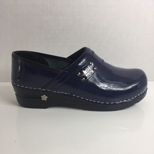 KOI by SANITA Women's Professional Lindsey Clog